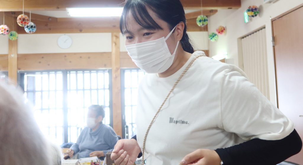 デイサービス介護士